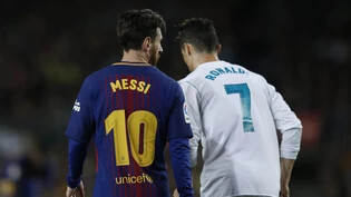 Ein Bild aus der Vergangenheit: Als die beiden Fussballstars Lionel Messi und Cristiano Ronaldo sich noch auf höchstem Niveau duellierten.