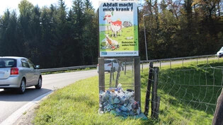 In Graubünden hat der Bündner Bauernverband vermehrt Anrufe wegen Abfall erhalten.