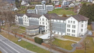 Steht vor dem nächsten Schritt hin zu einem vorübergehenden Asylzentrum: das ehemalige Pflegezentrum Linthgebiet in Uznach. 