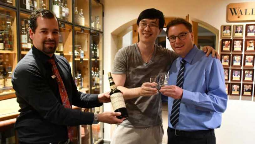 Ein chinesischer Gast hatte im Sommer 10'000 Franken für ein Glas der exklusiven Rarität hingeblättert.