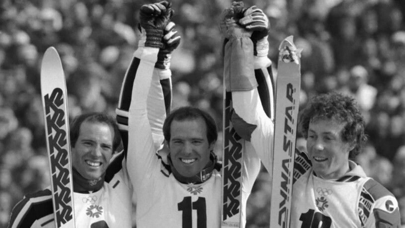 Das komplette Podest des Olympia-Slaloms in Sarajevo: Steve Mahre, Phil Mahre und der Franzose Didier Bouvet