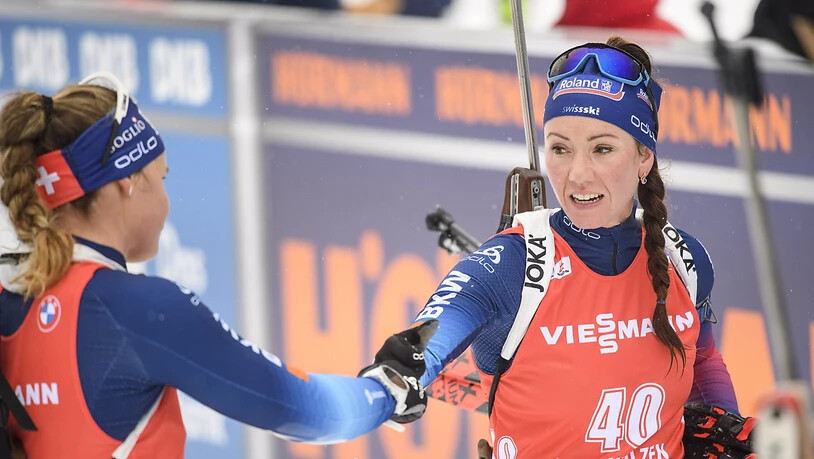 Guter Start, schlechte Fortsetzung: Irene Cadurisch brachte die Schweizer Staffel als Startläuferin gut auf Kurs, doch Selina Gasparin (re.) leistete sich zu viele Schiessfehler