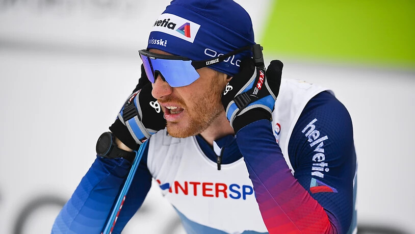 Dario Cologna blickt im Ziel mit gemischten Gefühlen auf die Resultattafel. Ein Exploit blieb ihm im Skiathlon verwehrt.
