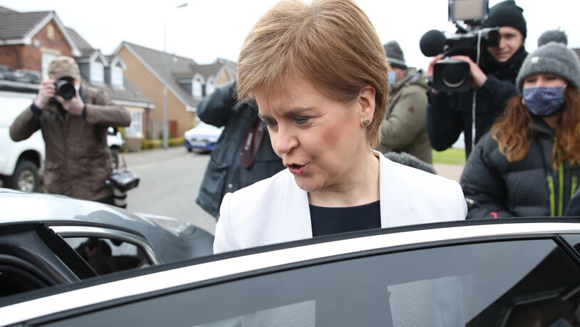 Bleibt sie nun?: Nicola Sturgeon, Erste Ministerin von Schottland, wird durch einen Bericht entlastet. Foto: Andrew Milligan/PA Wire/dpa