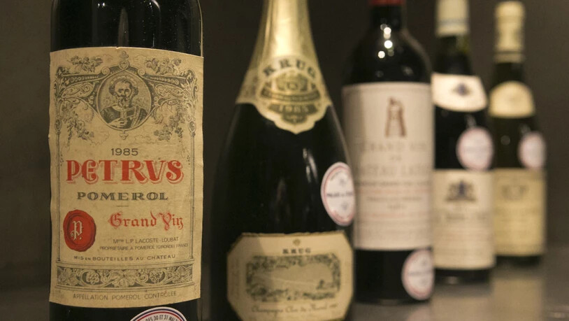 Französische Forscher haben untersucht, wie sich edle Weine wie der Château Petrus in der Schwerelosigkeit verändern. Die Önologen waren bei der Verkostung von den edlen Tropfen, die über ein Jahr lang auf der ISS waren, sehr angetan (Symbolbild).
