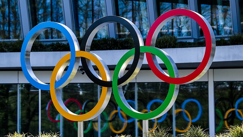 Olympische Sommer- und Winterspiele werden laut einer neuen Studie tendenziell immer weniger nachhaltig. Im Bild: Die Olympischen Ringe am Eingang des IOC-Gebäude. (Archivbild)