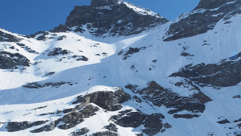 Zum Absturz kam es auf dem Walliser Gletscher du Meitin auf rund 3400 Metern über Meer.