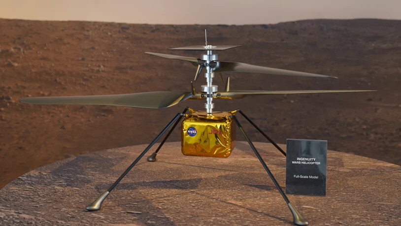 Die US-Raumfahrtbehörde Nasa hat eine erste Ton-Aufnahme von einem Flug des Mars-Helikopters "Ingenuity" veröffentlicht. Im Bild ein Modell von "Ingenuity".