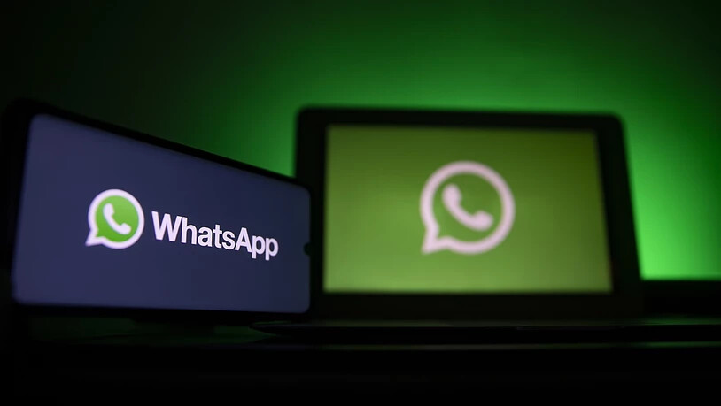 Die umstrittenen neuen Datenschutz-Bestimmungen bei WhatsApp werden nach einem Hagel an Kritik nun im Mai sanfter umgesetzt. (Archivbild)