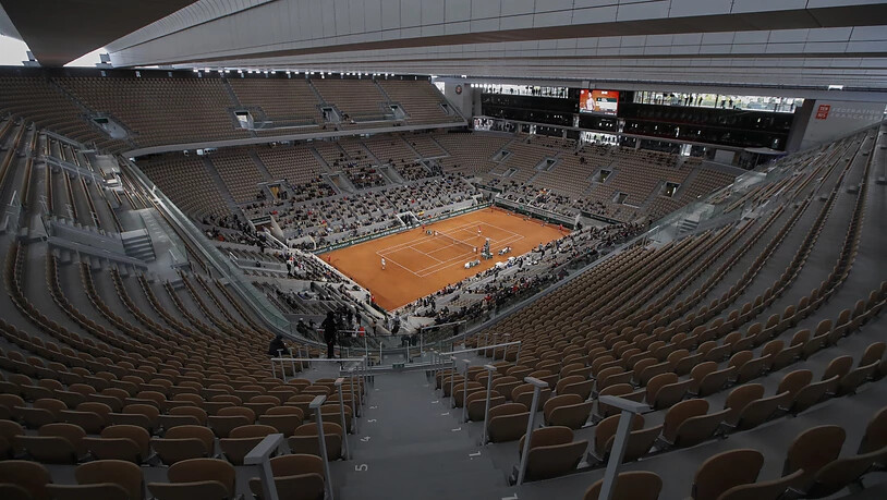 Der Court Philippe Chatrier im letzten Herbst - in diesem Jahr wird das Hauptstadion von Roland Garros in der entscheidenden Phase mit 5000 Zuschauern besser besetzt sein