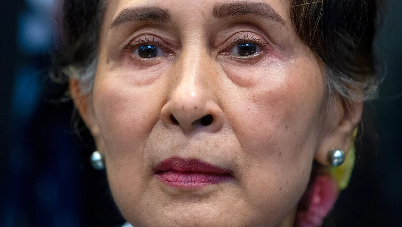 ARCHIV - Aung San Suu Kyi, gestürzte Regierungschefin von Myanmar. Die UN-Vollversammlung fordert ein Ende von Waffenlieferung in das von Gewalt erschütterte Land und außerdem die Freilassung der gestürzten Regierungschefin sowie anderer politischer…