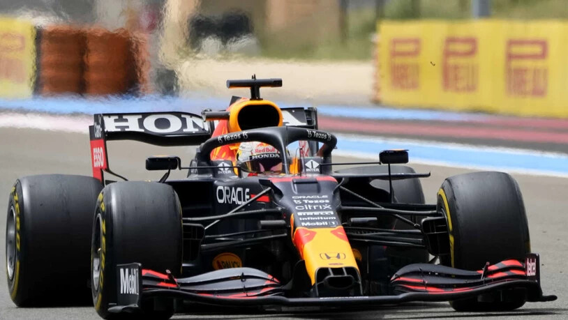 Max Verstappen aus den Niederlanden gewinnt vor Lewis Hamilton