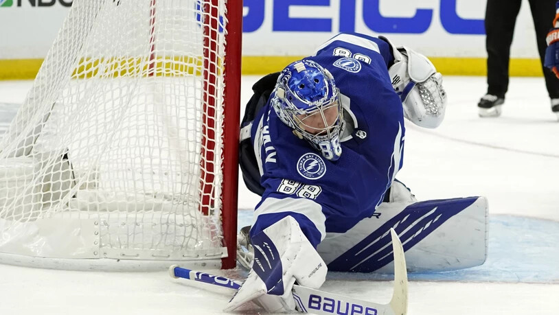 Tampas Goalie Andrej Wassilewski feierte im entscheidenden siebenten Halbfinalspiel gegen die Islanders einen Shutout