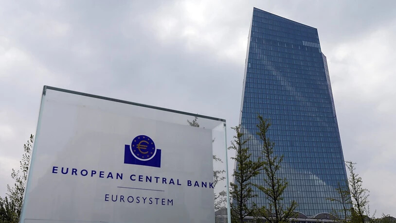 Der Rat der Europäischen Zentralbank - im Bild der Sitz der EZB - hat auch an seiner jüngsten Sitzung nicht am Leitzins gerüttelt. (Archivbild)