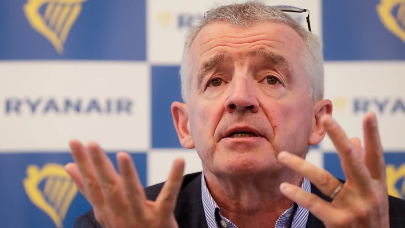 Ryanair-Chef Michael O'Leary rechnet mit deutlicher Erholung des Reisegeschäftes in den nächsten Quartalen. (Archivbild)