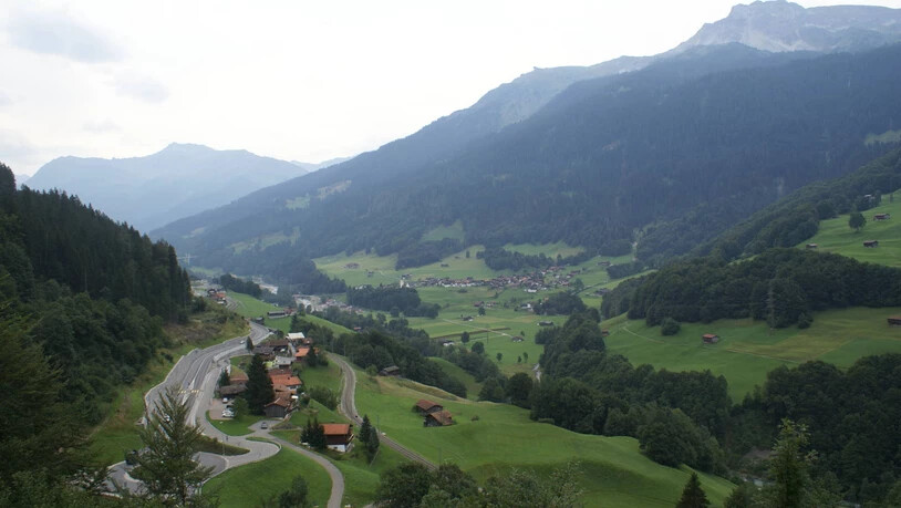 Der Klosterser Gemeinderat stimmte dem Projekt Steinschlagschutzverbauung Gruobenwald zu.