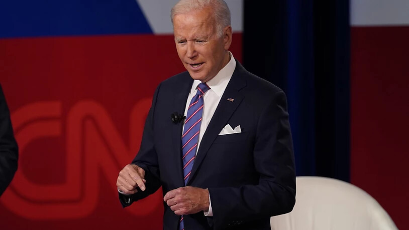 Der US-amerikanische Präsident Joe Biden nimmt an einem Town-Hall-Event des Senders CNN teil. Bei der Veranstaltung am Donnerstagabend hat Biden mit drastischen Worten vor den Folgen des Klimawandels gewarnt und entschlossenes Handeln gefordert. Foto:…