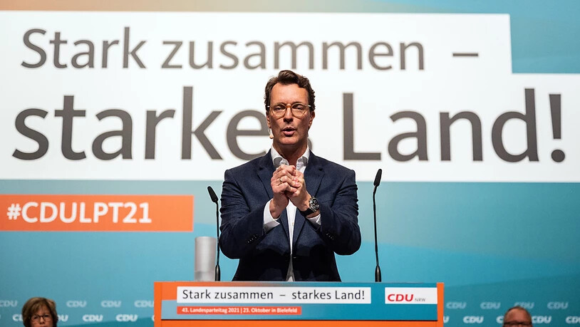 Hendrik Wüst, neuer Landesvorsitzender in Nordrhein-Westfalen spricht zu den Delegierten auf dem Landesparteitag der CDU. Foto: Bernd Thissen/dpa