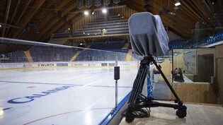 Tristesse: Die TV-Kameras im Davoser Eisstadion bleiben in diesen Tagen eingepackt.