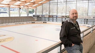 Das Eis ist bereit, das Schutzkonzept steht: Betriebsleiter Ruedi Tschudi kann die Wintersaison im Buchholz eröffnen. 