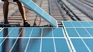Die Schweiz braucht mehr Solarstrom: Auf den Hausdächern schlummert noch ein grosses Fotovoltaik-Potenzial.