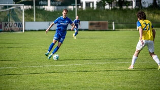 Engagiert: Marius Spiiller (links) vom FC überzeugt im Heimspiel gegen Au-Berneck als Antreiber und Torschütze.


