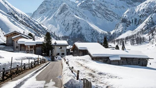 Ein Ende der Einschränkung: Das vor 51 Jahren für das Davoser Sertigtal eingeführte zeitweise Winterfahrverbot soll schon bald nicht mehr gelten.