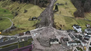 Tiefe Narben: Der Erdrutsch in Glarus Süd hinterlässt seine Spuren bei den betroffenen Menschen, dem Gelände in Schwanden, aber auch in der Schadensbilanz 2023 der Versicherung Glarnersach. 